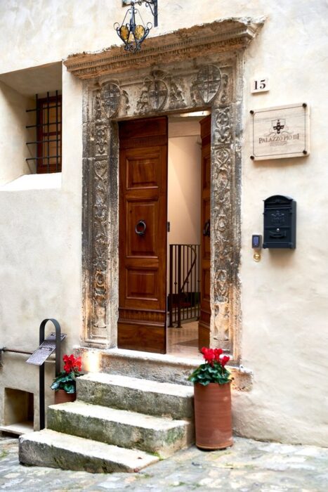 La casa natale di Papa Pio III diventa residenza d’epoca. Dalle cantine spunta un passaggio segreto
