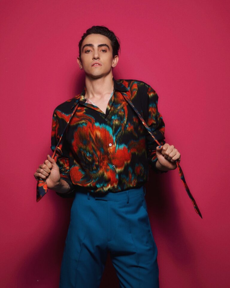 Michele Bravi riparte dal Firenze, al via La Geografia del Buio Tour