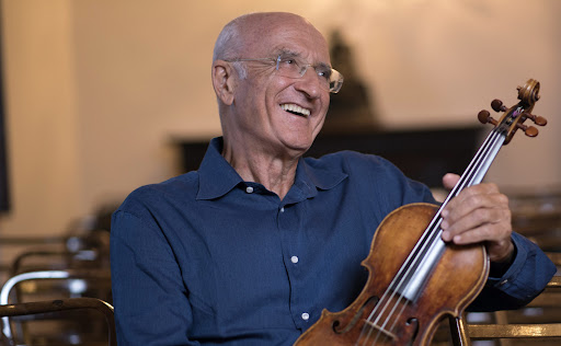 Buon compleanno Salvatore Accardo. La Chigiana celebra 80 anni del celebre violinista con un concerto al Teatro dei Rozzi