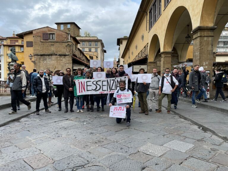 Tavolini all’aperto a Firenze, entro novembre i ristoratori presenteranno il loro piano al Comune