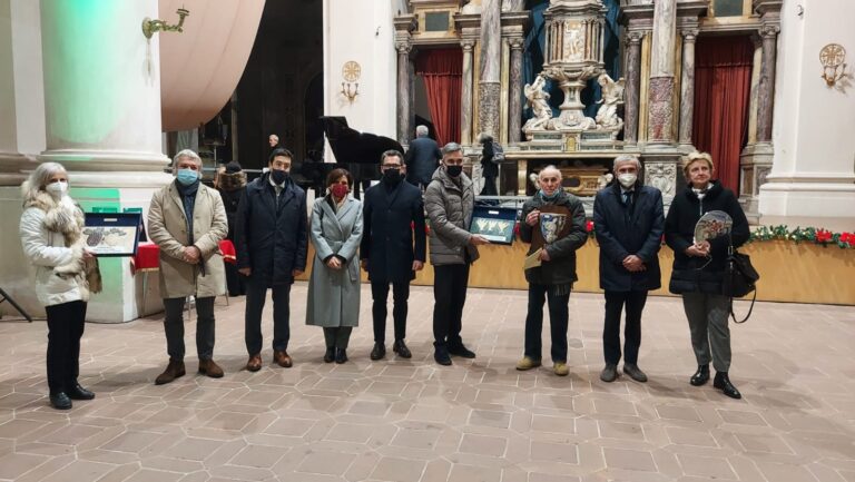 Premio “Terra di Siena” Memorial Giuseppe Bicocchi al maestro del marmo Emilio Frati, alla dottoressa Maria Grazia Cusi e al fondatore del Sipa Luca Venturi