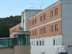 Cellulari nelle carceri, perquisiti dodici istituti in tutta Italia: c’è anche Ranza