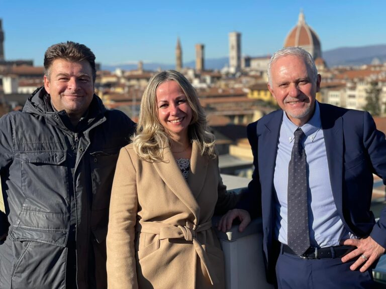 Guida alle terrazze più belle della città, “Alla scoperta di una Firenze artigiana insolita”