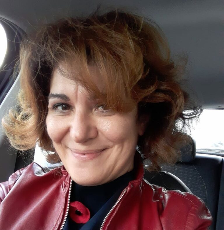 Parrucchieri ed estetisti, scatta l’obbligo del green pass. Nessun problema per gli operatori