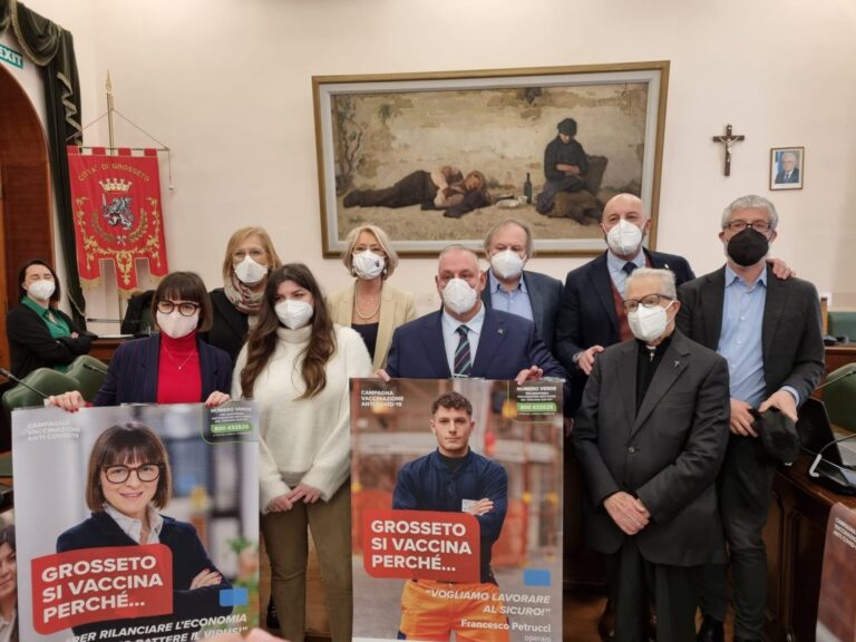 “Grosseto si vaccina perché…”, al via la campagna con i cittadini testimonial