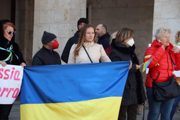 Guerra in Ucraina. Giani: Prepariamoci all’accoglienza dei profughi. A Grosseto le prime donne con bambini