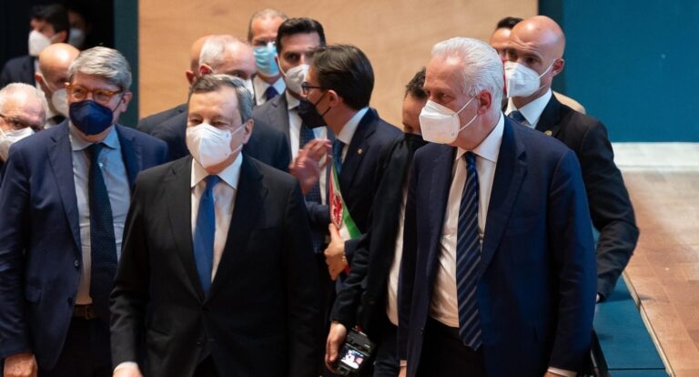 Dal Presidente Draghi parole da brividi su rigassificatore e Piombino. Il Comitato all’attacco