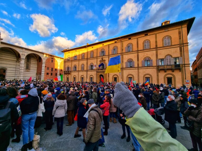 Toscana come hub delle armi per il fronte ucraino: 27 voli da inizio marzo