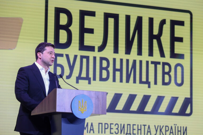 La villa presidenziale di Zelensky in Versilia, tra avvistamenti e investimenti