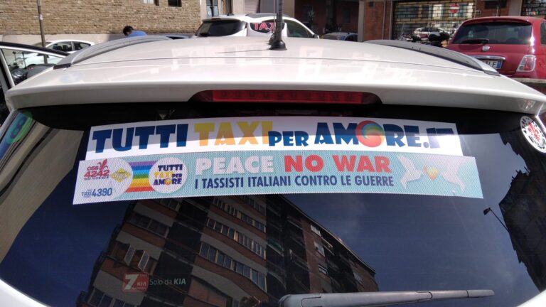 I taxi di Firenze diventano ‘no war’. Via alla raccolta fondi per l’Ucraina