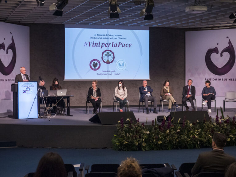 Vinitaly per l’Ucraina. 80 mila euro di degustazioni per l’accoglienza dei profughi