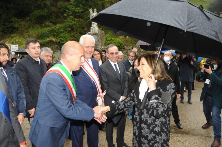 Casellati a Sant’Anna di Stazzema: La libertà non è scontata