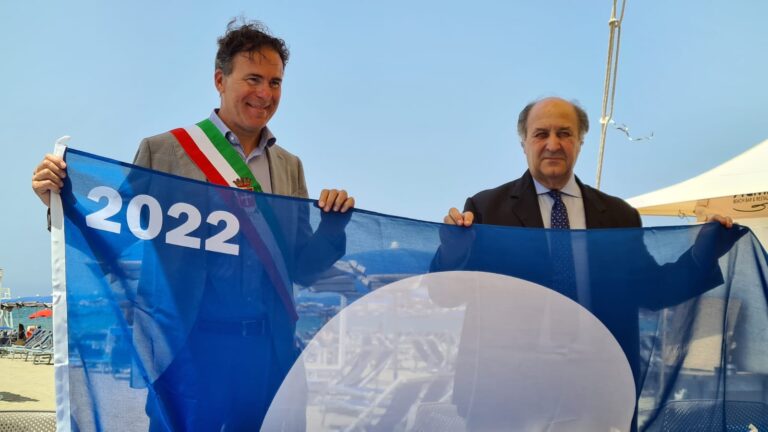 Al litorale pisano quattro Bandiere blu a Tirrenia, Calambrone, Marina e Porto di Pisa