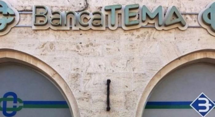 Banca Tema, chiudono le filiali di Cetona, San Casciano e Montallese. I sindaci protestano