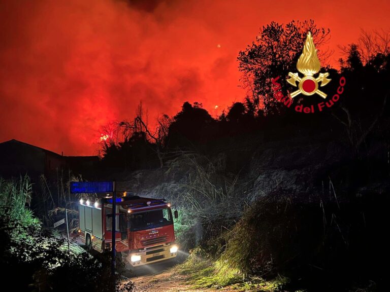 Incendio a Massarosa. La situazione delle polveri nell’aria
