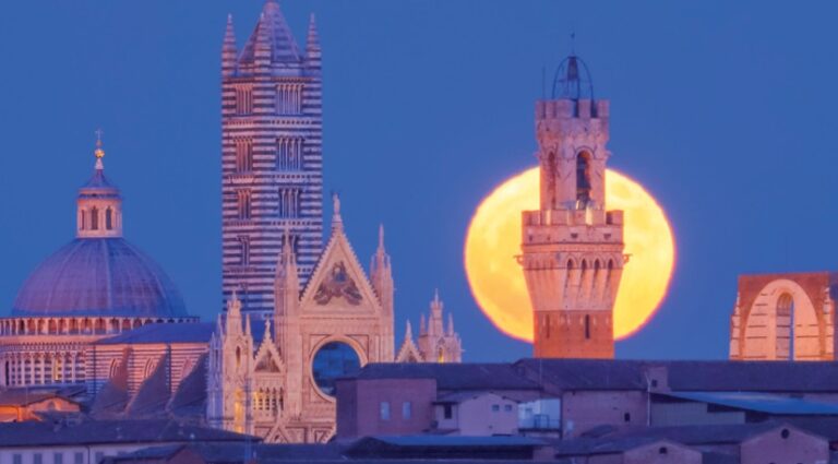 Siena e i suoi tesori. Due guide per esplorare la città in modo non convenzionale