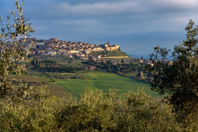 A Chianciano Terme riapre in Piazza Italia il punto di accoglienza e informazione turistica