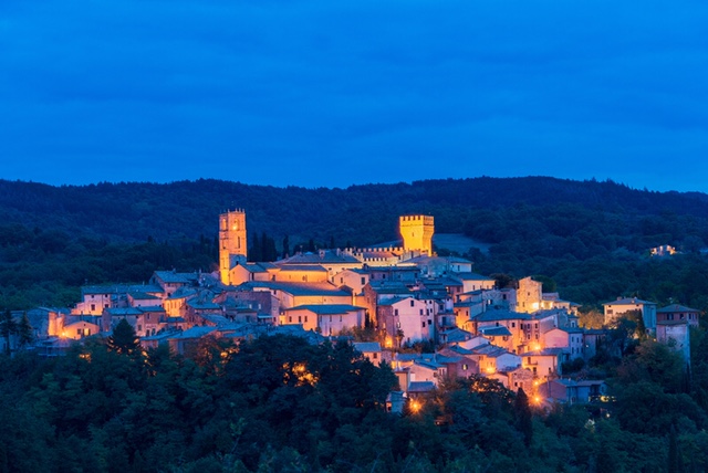 Lotta allo spopolamento a San Casciano dei Bagni: bandi per attività e alloggi