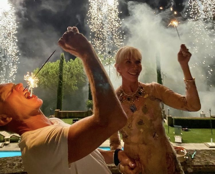 Sting, festa nella tenuta toscana per i 30 anni di matrimonio
