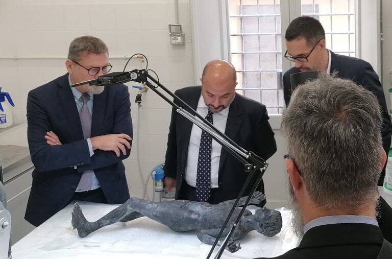 Bronzi ritrovati a San Casciano dei Bagni. Sangiuliano annuncia nuove sorprese