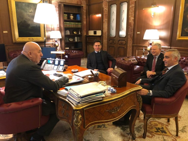 Il sindaco Conti dal ministro Crosetto per la base dei carabinieri: “Piena disponibilità a trovare una soluzione”