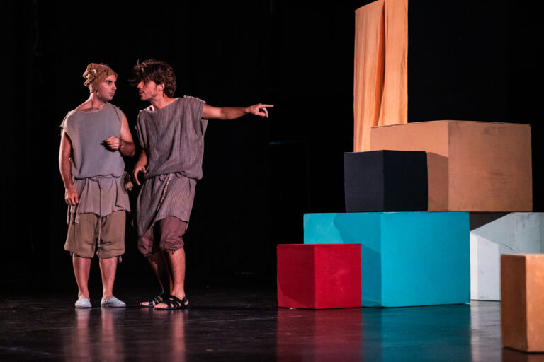Il Miles Gloriosus di Plauto al Teatro Verdi nell’adattamento del Teatro Europeo Plautino