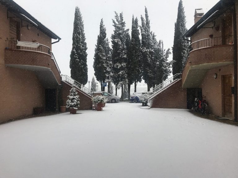 Forti nevicate in Val d’Orcia e ValdiChiana, disagi alla viabilità
