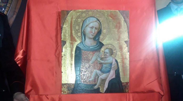 Nucleo Carabinieri per la Tutela del Patrimonio Culturale restituisce la ‘Madonna col bambino’ al Museo dell’Opera di Siena