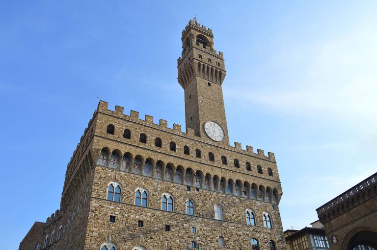 San Valentino speciale a Palazzo Vecchio. 600 coppie festeggiano Nozze d’Oro e Nozze di Platino