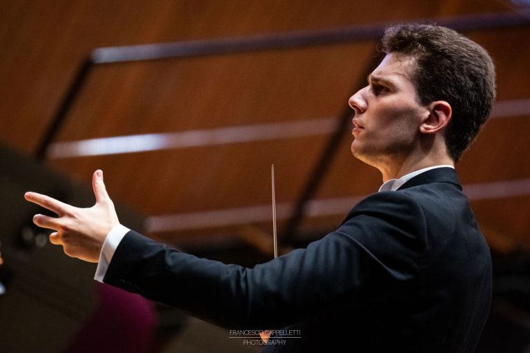 Martedì grasso in musica. Al Teatro Verdi risuonano le note di Čajkovskij, Stravinskji, Lalo e Milhaud