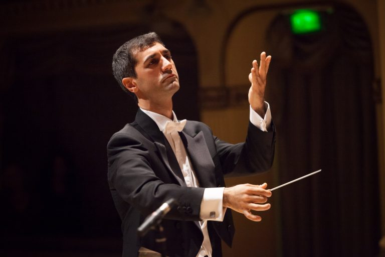 Andrea Vitello sul podio dell’Orchestra Fiorentina. Due serate nel segno di Mozart e Haydn