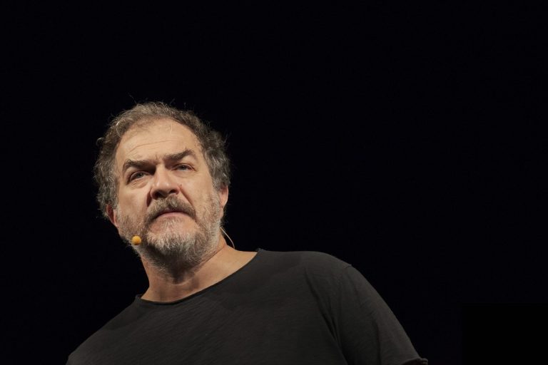 Mio padre. Andrea Pennacchi al Teatro Poliziano con gli appunti sulla guerra civile