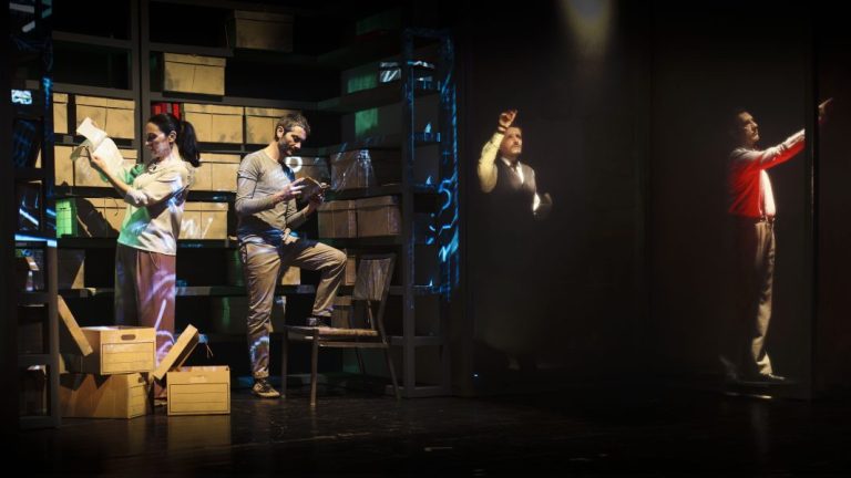 Secret Life e lo spettacolo per famiglie “Mastrolibro e la meravigliosa avventura” nel fine settimana del Teatro Carlo Monni