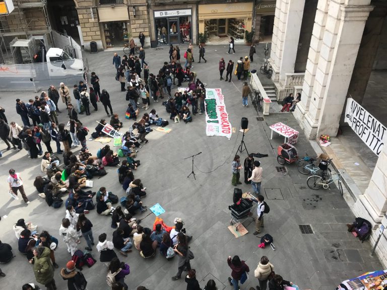 Fridays For Future, nelle città toscane lo sciopero per il clima