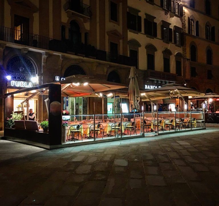 Tavoli esterni solo fuori dal centro: la nuova linea di Palazzo Vecchio sui dehors. La rabbia di Cna: “Decisione piena di storture”