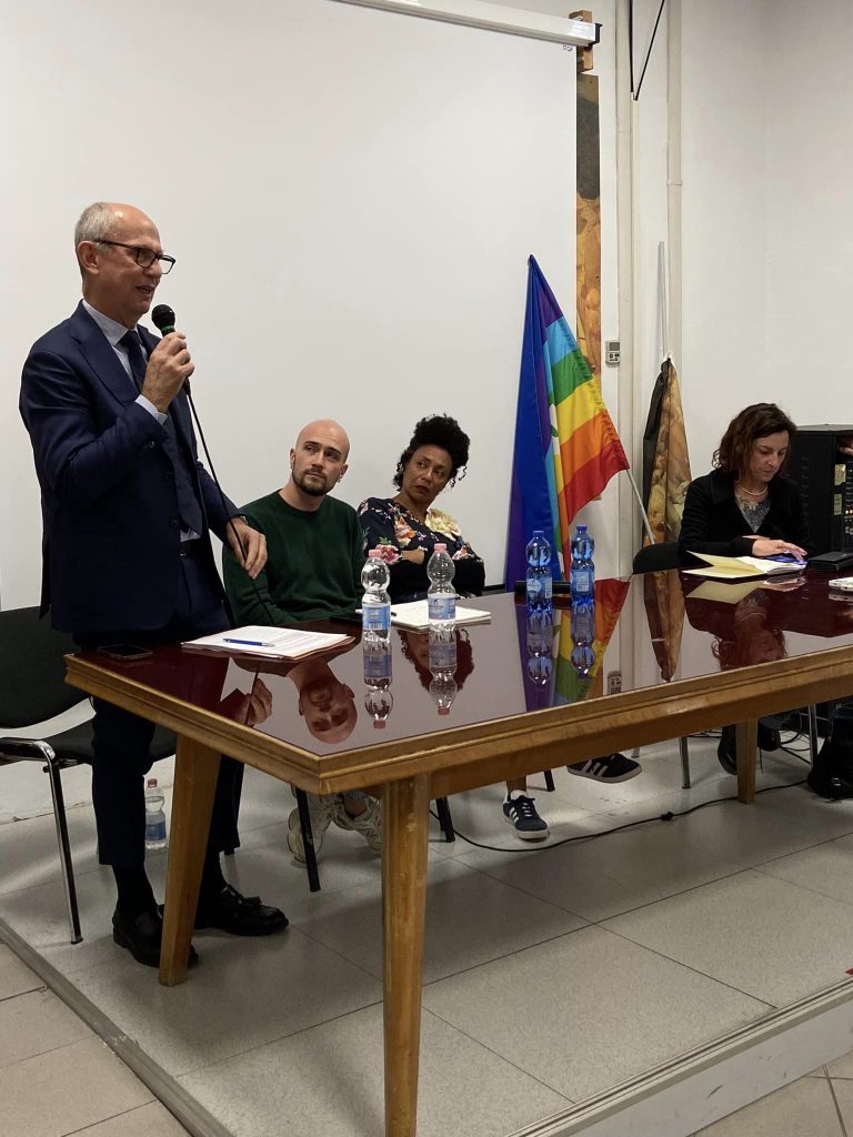Migranti, Ciuoffo: “Accogliere è un dovere. Più risorse sui Cas”