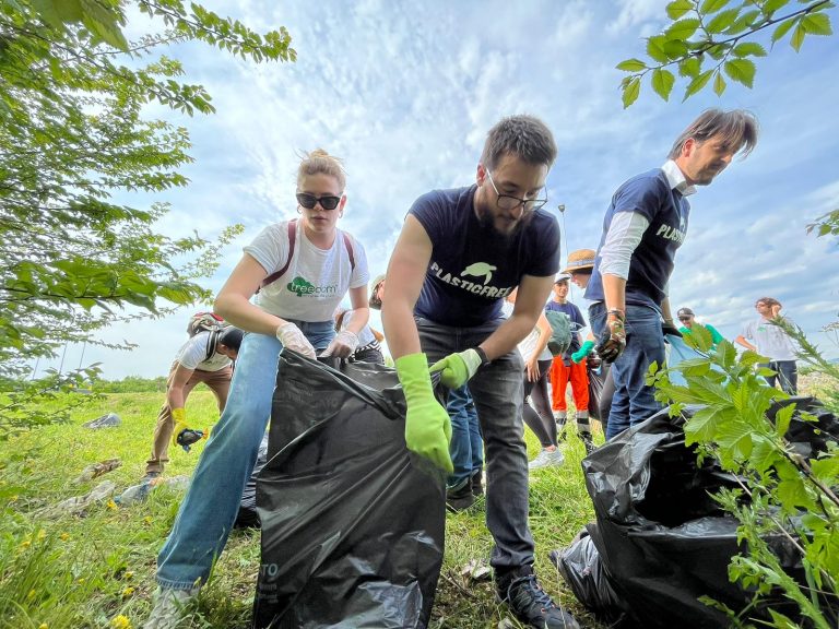 Ambiente. 1500 chili di plastica e rifiuti raccolti per la Giornata Mondiale della Terra