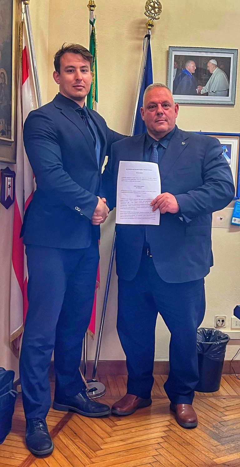 Il sindaco di Grosseto querela i contestatori: “Lesa la mia dignità”