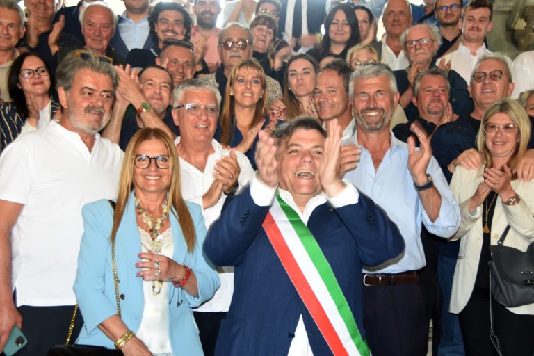 Giovannetti confermato sindaco di Pietrasanta: vince il centrodestra unito