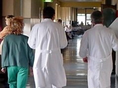Liste di attesa gonfiate per avere turni più leggeri: dieci medici di Careggi indagati