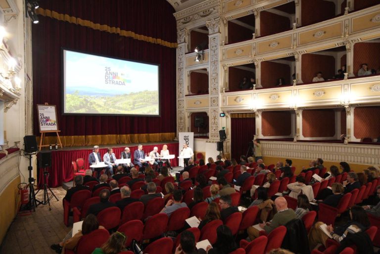 48 ore in Valdichiana Senese. Lonely Planet lancia video promozionale