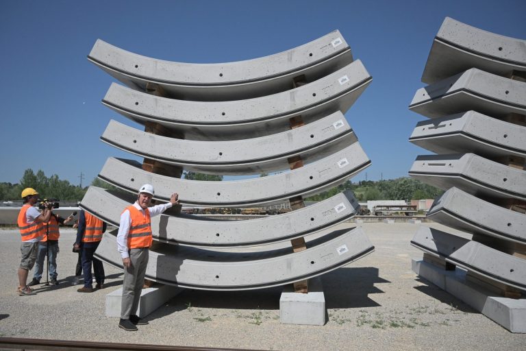 I conci per l’Alta velocità entrano in produzione da Pizzarotti. Giani: “Progetto sostenibile e innovativo”