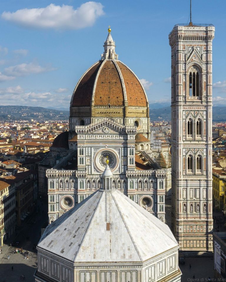 Ponteggio sul Duomo di Firenze: fino al 14 luglio lavori sulla facciata