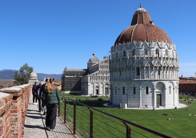 Alla Toscana mancano un milione di turisti. I prezzi alti fanno scegliere mete alternative
