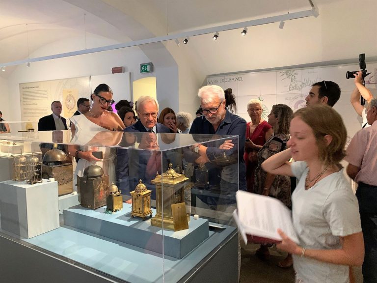 Ore italiane. 60 orologi d’epoca in mostra al Museo Galileo