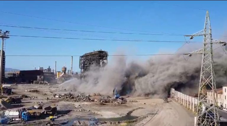 Nube di polvere sopra Piombino, sindacati: “Ignorati allarmi su Jsw”