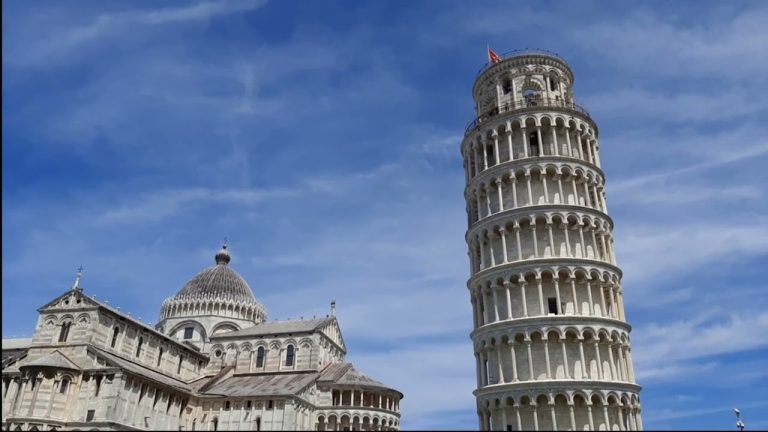 Torre di Pisa, il suono a festa del campanile negli 850 anni dalla posa della prima pietra