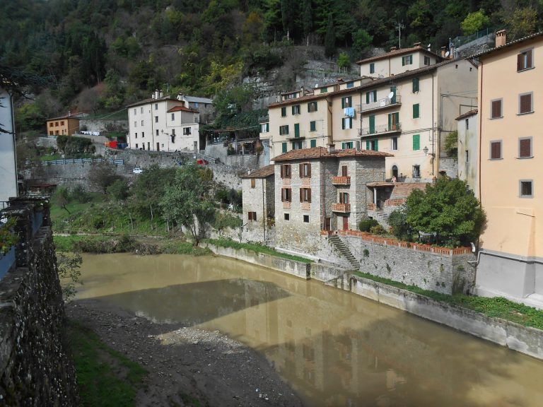Marradi soffocata da alluvione e terremoto: 2 milioni i danni stimati