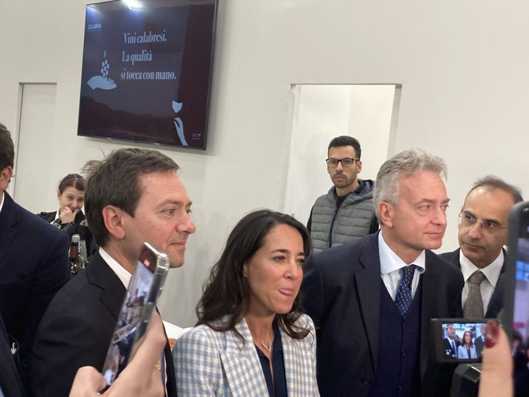 Migranti. Ronzulli (FI): Su Cpr veto pregiudiziale di Giani