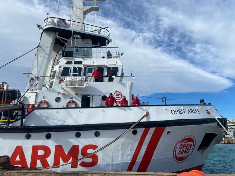 Bloccata per 20 giorni la Open Arms nel porto di Marina di Carrara
